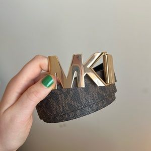 Michael Kors (MK) Size L Reversible Belt (Size 12-14)